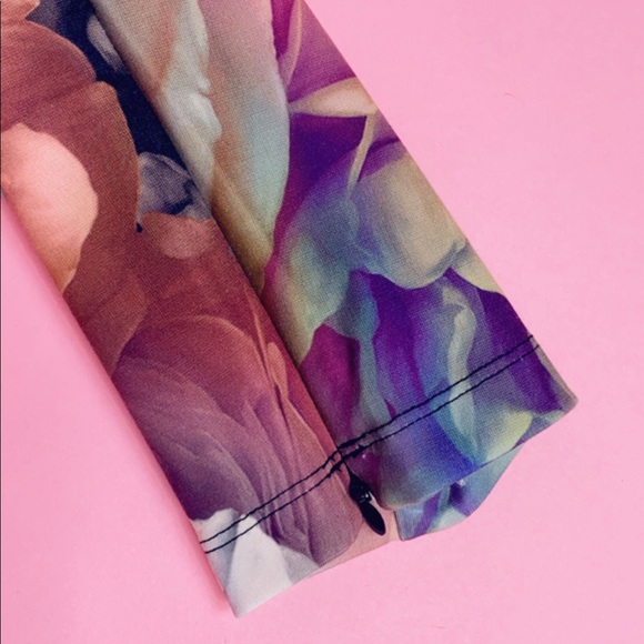 SOLD  🌸 - Picture 7 of 7